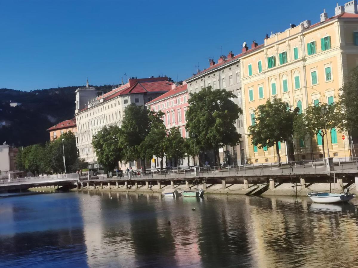 Market & Art Square Place Rijeka Bagian luar foto
